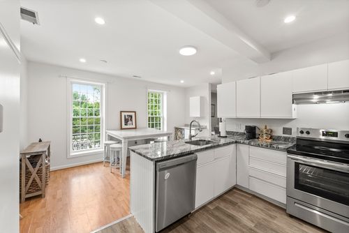 3-104 Hartford Ave E, Uxbridge, MA, 01569-3219 | Card Image