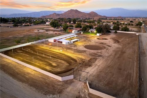 25495 Los Rancherias Rd, Hemet, CA, 92545 | Card Image