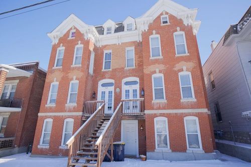569-571 Campbell Street, Kansas City, MO, 64106 | Card Image