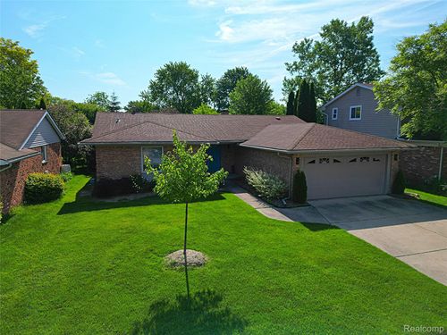 6198 Raintree Dr, Canton, MI, 48187-3634 | Card Image