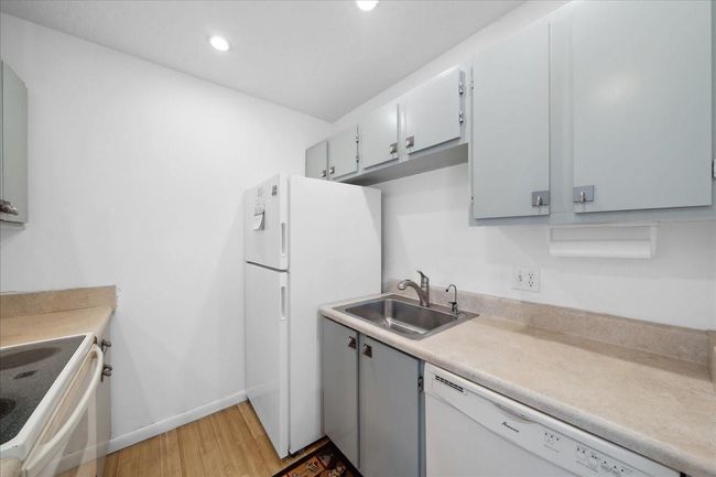 8H - 1133 Breezy Way, Condo with 2 bedrooms, 2 bathrooms and null parking in Sebastian FL | Image 11