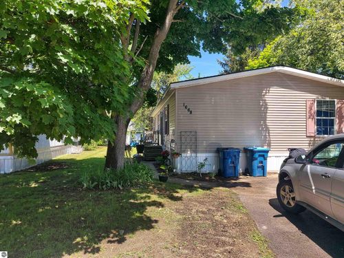 1668 Rex Pl, Traverse City, MI, 49686-4929 | Card Image