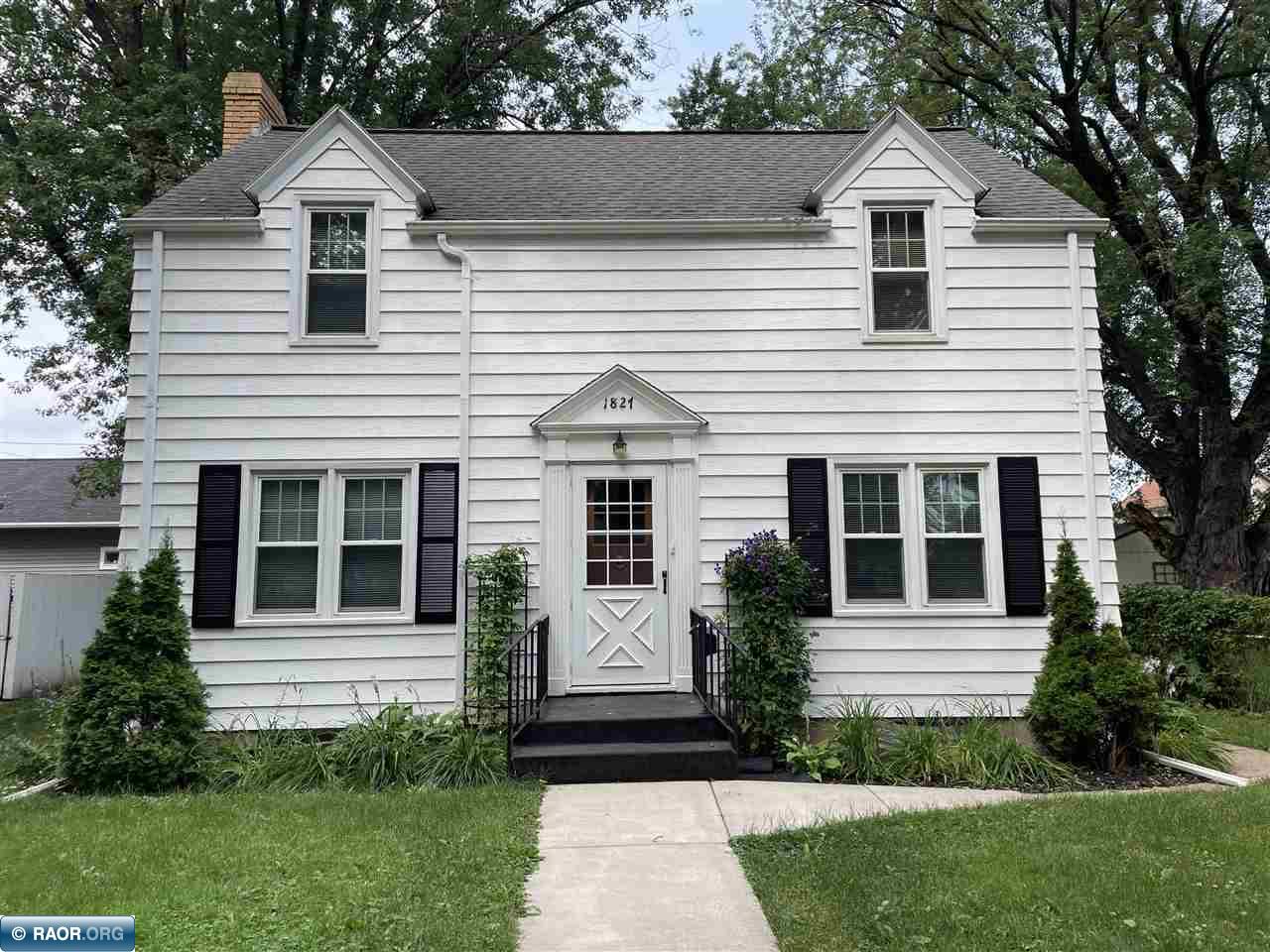 8th Ave, Hibbing, MN 55746