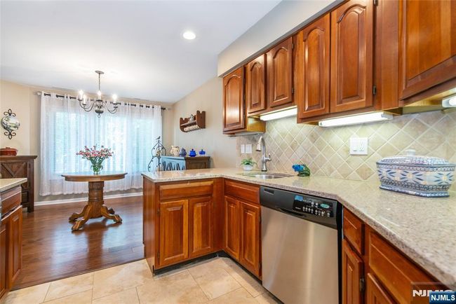 1 Tulip Cres, Condo with 2 bedrooms, 2 bathrooms and null parking in Little Falls NJ | Image 13