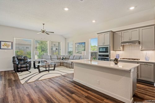 1961 Edelweiss, New Braunfels, TX, 78130 | Card Image