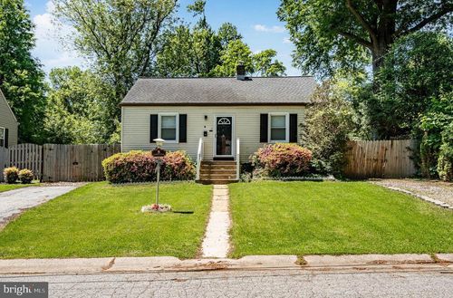 8 Garrett Rd, Wilmington, DE, 19809-1519 | Card Image