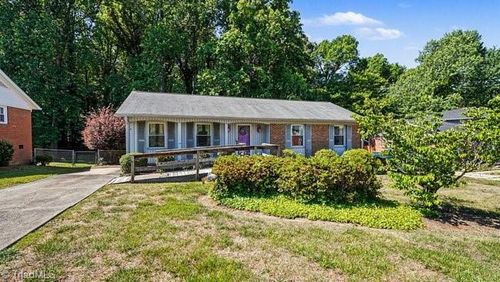 4105 Chateau Dr, Greensboro, NC, 27407-3116 | Card Image
