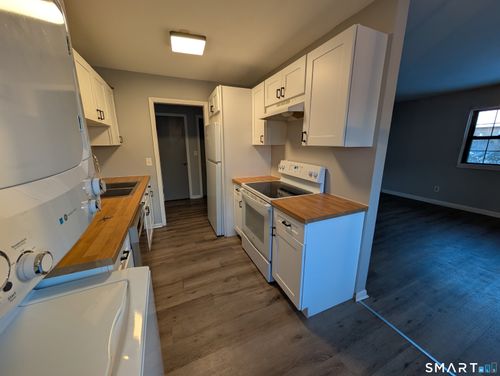 apt-a-21 Enid St, Bridgeport, CT, 06606-2756 | Card Image