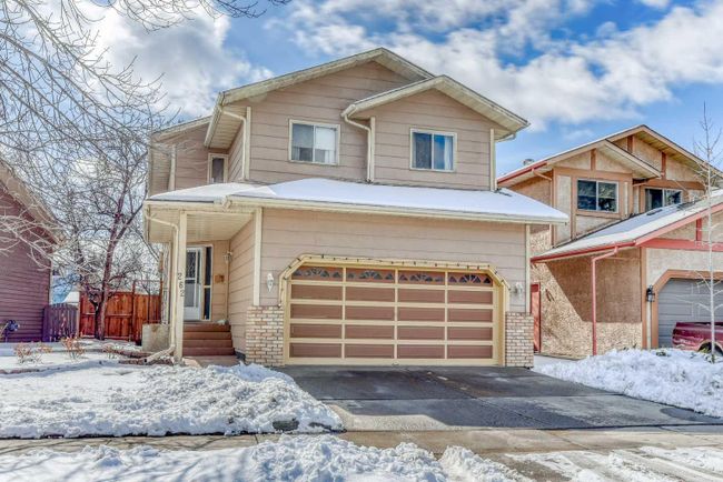 262 Shawnessy Drive Sw, Home with 4 bedrooms, 2 bathrooms and 4 parking in Calgary AB | Image 2