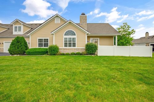 3242 Rossmore Cir, Powell, OH, 43065-6116 | Card Image