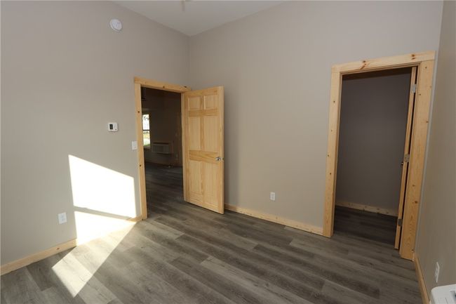 2805 Commercial Ave, House other with 2 bedrooms, 2 bathrooms and null parking in Mattoon IL | Image 5