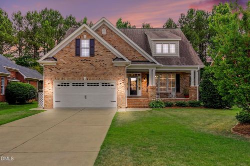 620 Sippihaw Oaks Dr, Fuquay-Varina, NC, 27526-7664 | Card Image