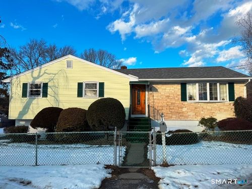 21 Blue Trail Dr, Waterbury, CT, 06705-2503 | Card Image