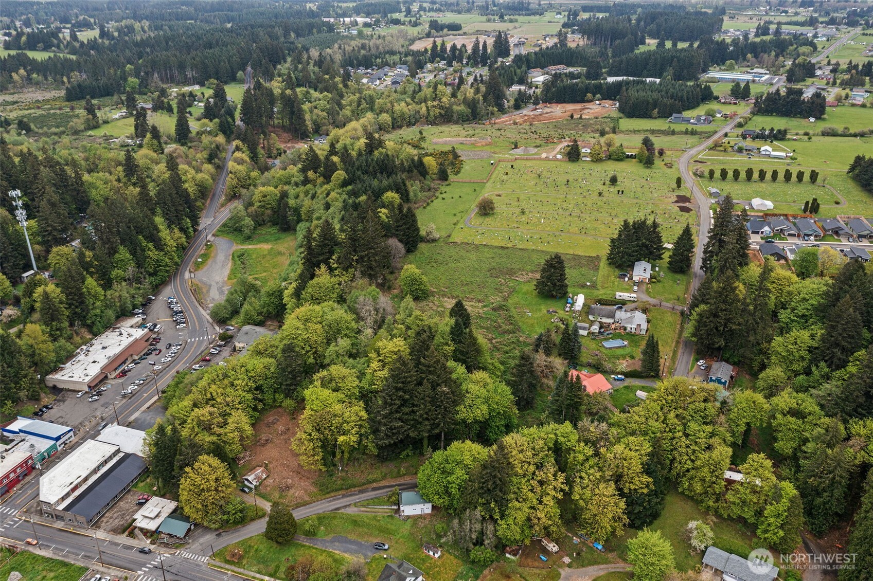 Land in Winlock 4