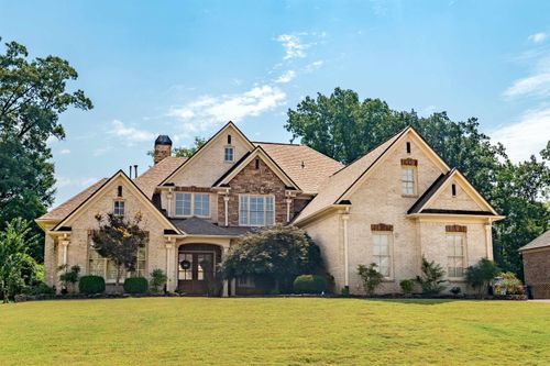 3930 Pointe Dr, Lakeland, TN, 38002-9888 | Card Image