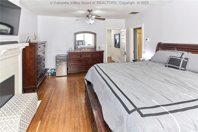 APT-231 - 1313 Lee St E, Condo with 2 bedrooms, 2 bathrooms and null parking in Charleston WV | Image 31