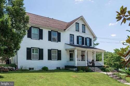 12 Alexis Ln, MALVERN, PA, 19355-8528 | Card Image