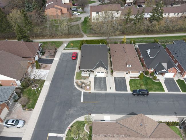 695 Poplar Rd, House other with 2 bedrooms, 4 bathrooms and 2 parking in Milton ON | Image 6