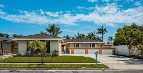 22072 Surfrider Ln, Huntington Beach, CA, 92646-8345 | Card Image