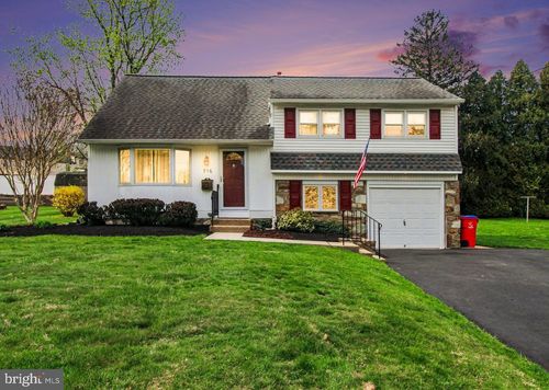 716 W Bristol Rd, WARMINSTER, PA, 18974-2148 | Card Image