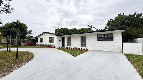 19732 Ne 12th Pl, Miami, FL, 33179 | Card Image