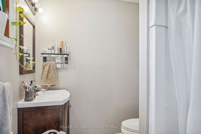 10 Craigmiller Ave, House other with 2 bedrooms, 2 bathrooms and 1 parking in Hamilton ON | Image 15