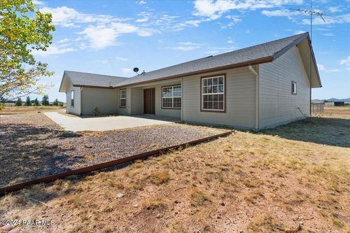 8590 E Pony Express Trail, Prescott Valley, AZ, 86315 | Card Image