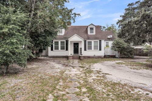 311 Warren St, Walterboro, SC, 29488-3230 | Card Image