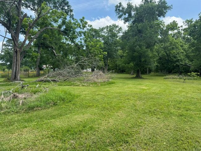 12215 Fm 442 Rd, House other with 2 bedrooms, 1 bathrooms and 1 parking in Boling TX | Image 12