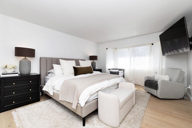 12028 Chestnut Cres, House other with 4 bedrooms, 3 bathrooms and 4 parking in Pitt Meadows BC | Image 17
