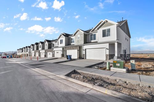 712 E 750 N, Smithfield, UT, 84335 | Card Image