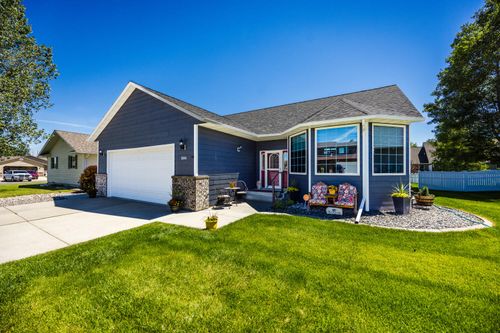 1886 Paintbrush Dr, Sheridan, WY, 82801-6724 | Card Image