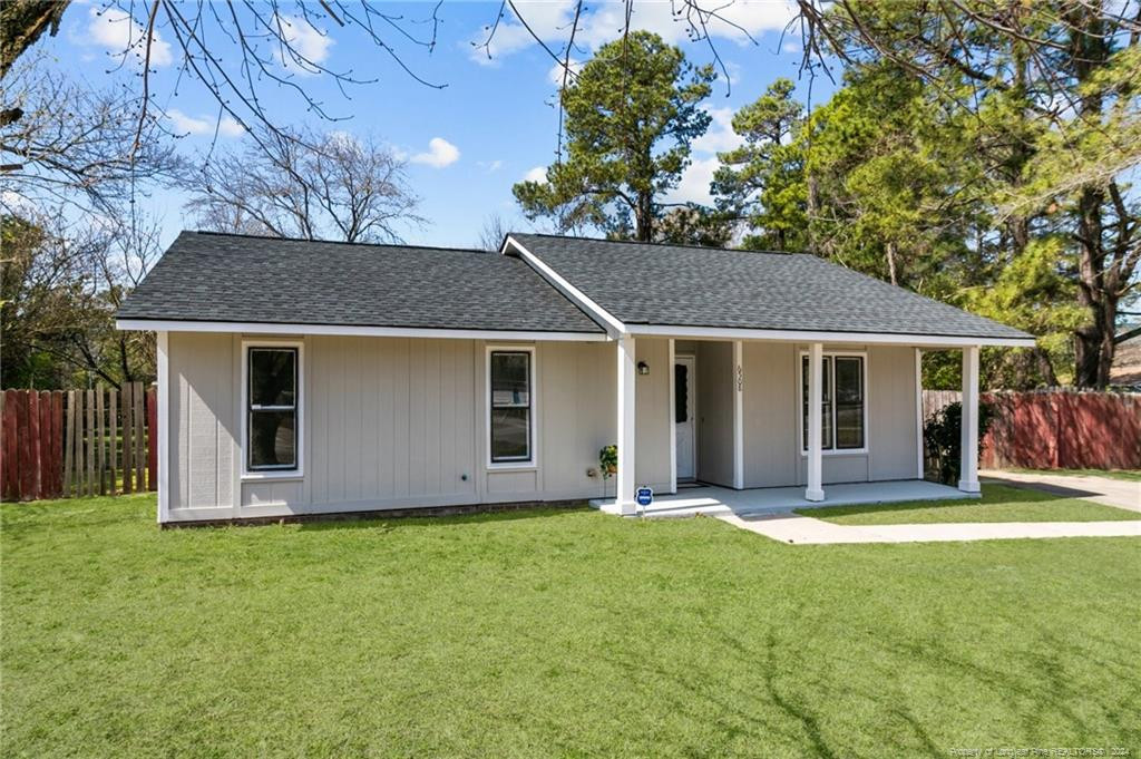 Rannock Ct, Fayetteville, NC 28304