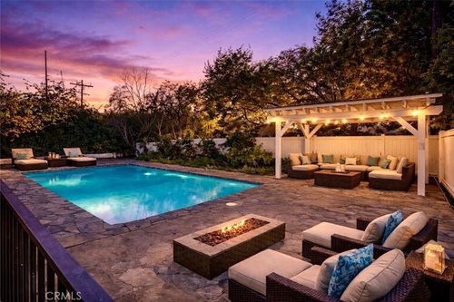 11814 Hesby St, Valley Village, CA, 91607-3208 | Card Image