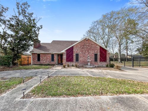 10614 Huntington Point Dr, Houston, TX, 77099-4402 | Card Image
