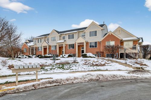 2164 W Concord Ln, Addison, IL, 60101-5611 | Card Image