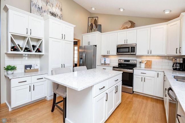 Custom Cabinets | Image 19