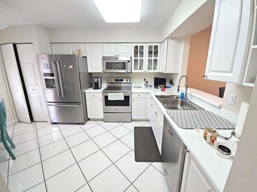 205-12529 Imperial Isle Dr, Boynton Beach, FL, 33437-7200 | Card Image