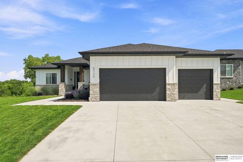 8730 Dragonfly Ln, Lincoln, NE, 68526-1770 | Card Image