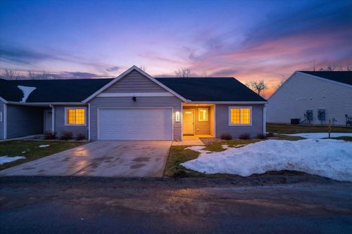 1069 Sunnyside Dr, Wayland, MI, 49348-8998 | Card Image