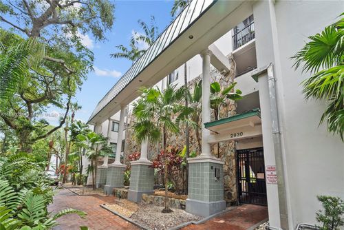 apt-n211-2924 Day Ave, Coconut Grove, FL, 33133-5266 | Card Image