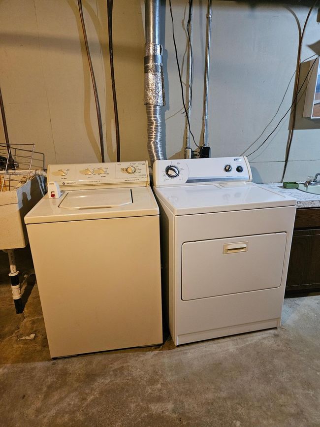 2nd set washer dryer | Image 54