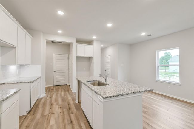 2101 Caney Creek Ln, House other with 5 bedrooms, 4 bathrooms and 2 parking in Conroe TX | Image 9