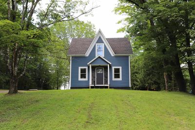 288 Cross Road, House other with 3 bedrooms, 2 bathrooms and null parking in Newport Town VT | Image 1