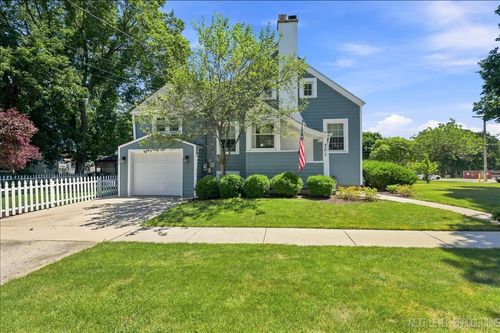 301 N 4th St, Geneva, IL, 60134-1309 | Card Image