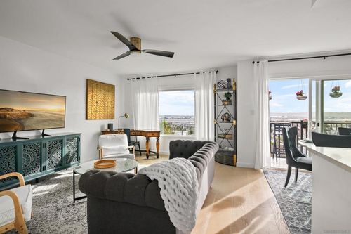 1841 Linwood St, San Diego, CA, 92110-1943 | Card Image