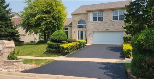 7307 Atkinson Cir, Plainfield, IL, 60586-6193 | Card Image