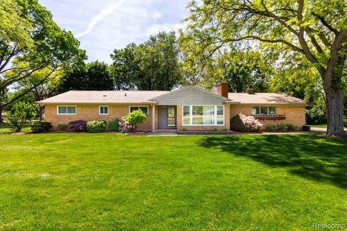 31641 Rocky Crst, Farmington Hills, MI, 48336-1835 | Card Image