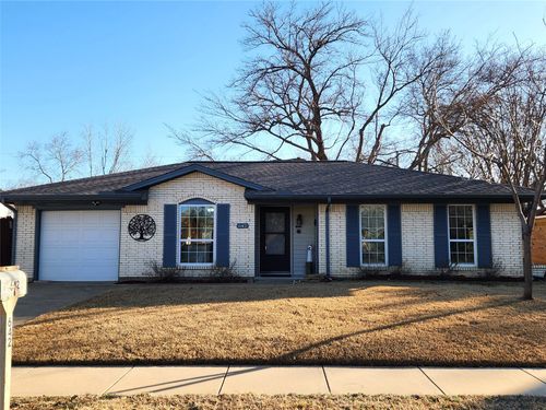 642 Ferguson Dr, Lewisville, TX, 75057-2612 | Card Image