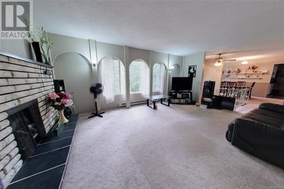 4380 Victoria Dr, House other with 4 bedrooms, 3 bathrooms and 8 parking in Port Alberni BC | Image 3